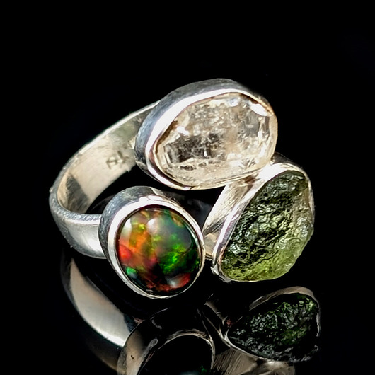 pierścionki srebrne Pierścionek mineralna energia- mołdawit herkimer opal