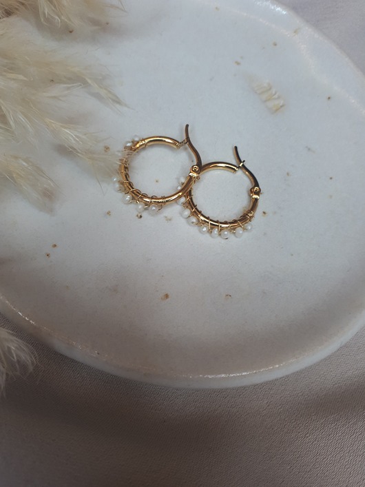 kolczyki wire wrapping Kolczyki z drobnymi perełkami