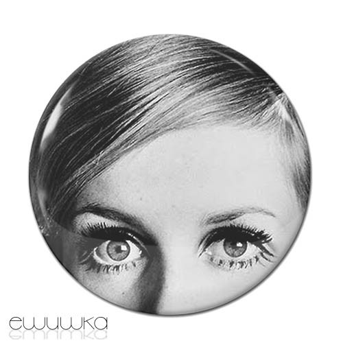 Twiggy&#039;s eyes ewuwka