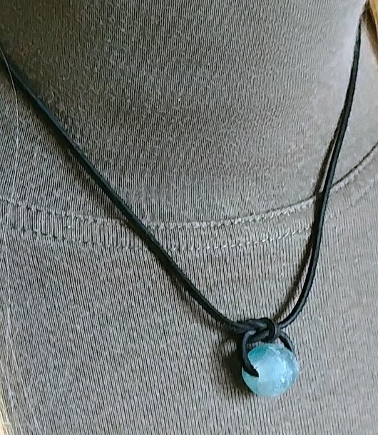 biżuteria męska Talizman amulet ze szkła Krobo Dla niego? Dla niej? niezwykły prezent