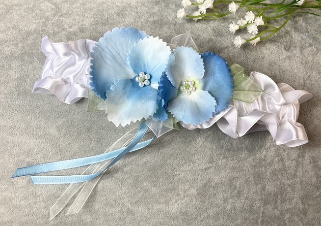 Delikatna podwiązka z błękitnymi kwiatami Casual Natural Clothes