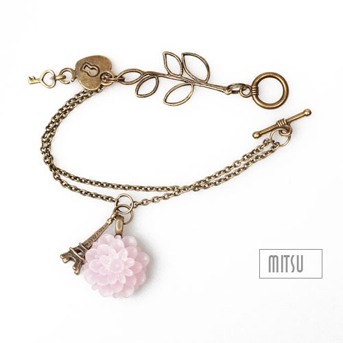 Eiffel Tower Mitsu