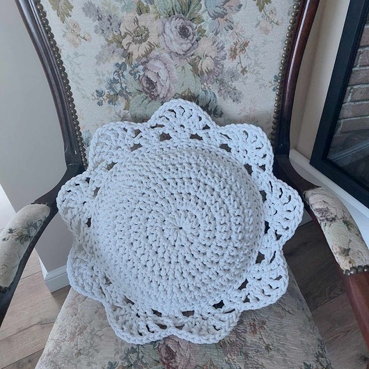 poduszki plecione Poduszka okrągła z falbanką 40cm