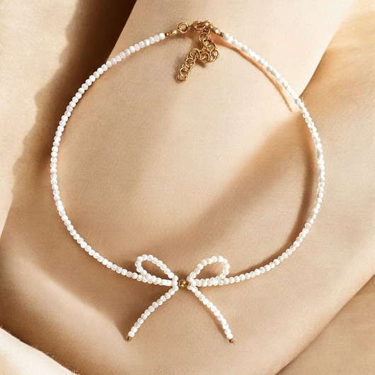 chokery KOKARDKA - choker : biała muszla