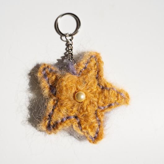 breloki Puchaty brelok - rozgwiazda z perłą