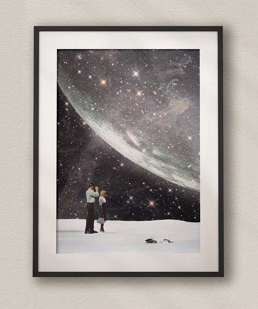 plakaty Plakat Sam w domu - Kolaż Fine Art