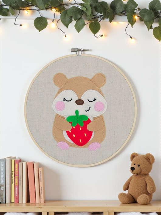 obrazy i plakaty do pokoju dziecięcego Obrazek Handmade Chomik z Truskawką