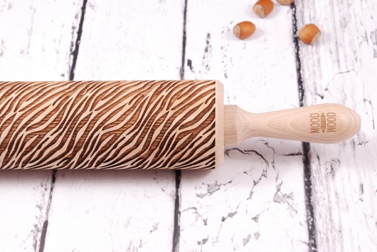 ZEBRA - grawerowany wałek do ciasta MOODFORWOOD Studio