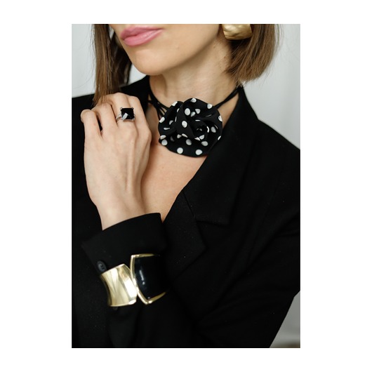 chokery Choker z jedwabiu w groszki
