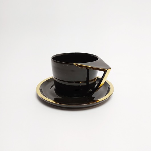 Filiżanka cappuccino,czarna,złocona MANOceramics