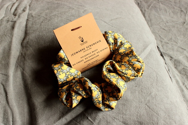 Jedwabne SCRUNCHIE w SŁONIE gumka Upcykling VENUSS concept store
