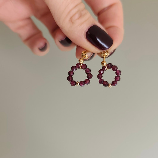 kolczyki z kamieniami Kolczyki z kamieni granatu