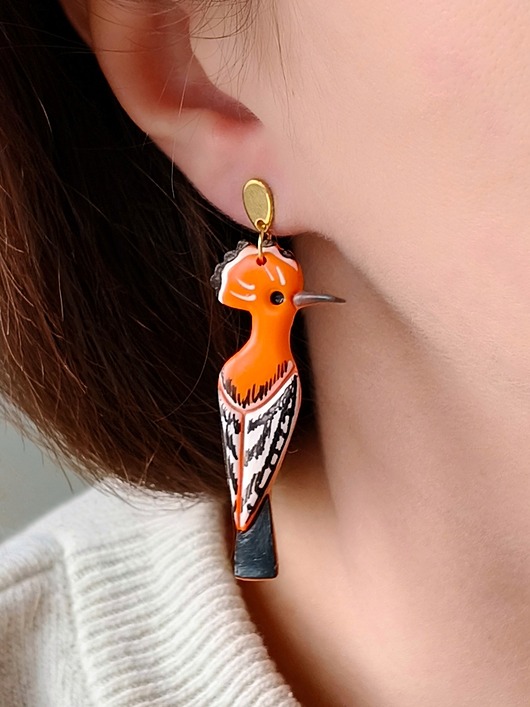 kolczyki z masy plastycznej Kolczyki wiszące z dudkiem, elegancka biżuteria inspirowana naturą i lasem