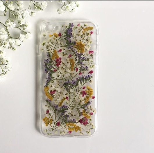 etui na telefon Etui na telefon mix drobnych kwiatuszków