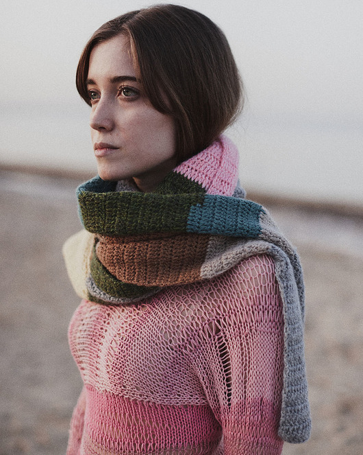 szale damskie Szydełkowy szal w bloki kolorystyczne