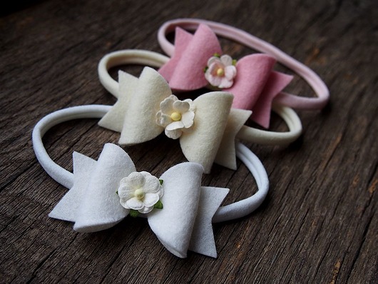  Opaska do włosów FLORAL BOW Momilio
