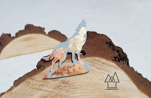 Broszka WILK Made in Forest
