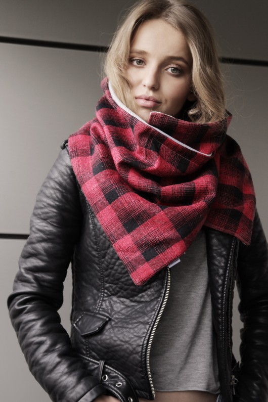 Szal Etola Otulacz Pareo Kamizelka BLUE TRIANGLE CADOaccessories