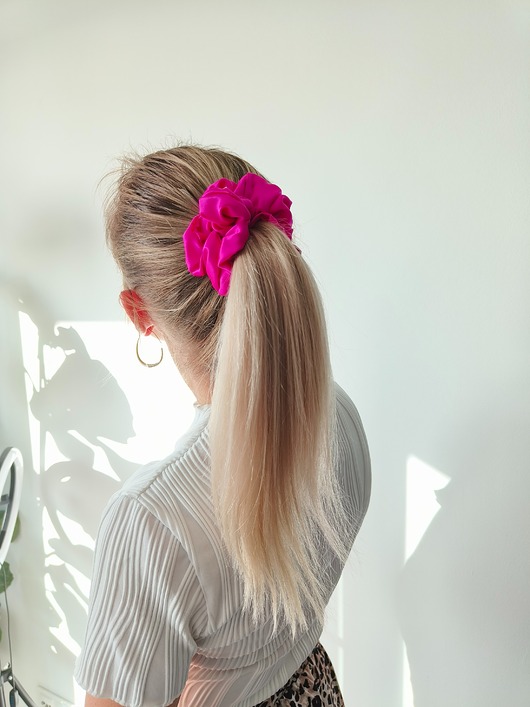 gumki do włosów Gumka jedwabna, scrunchie, frotka neon fuchsia MAXI