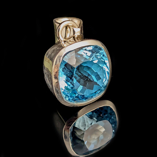 wisiory Niebiański topaz