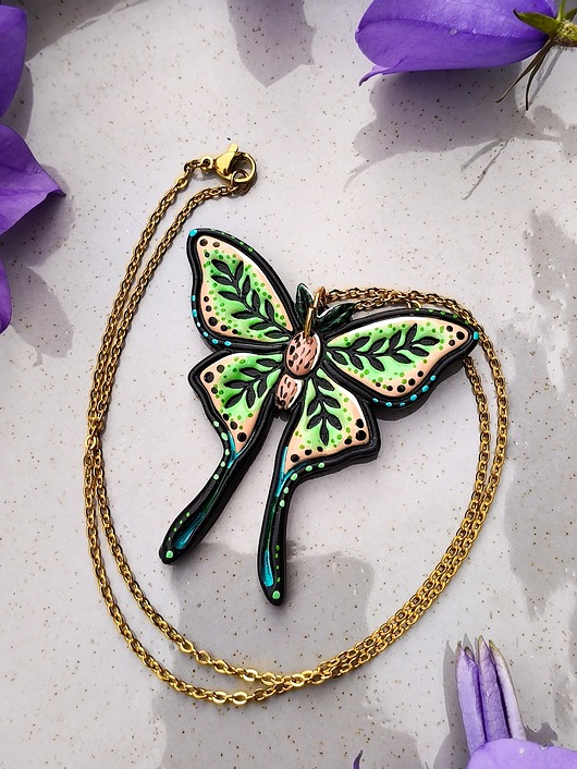 wisiory Wróżkowa biżuteria z motylami inspirowana magicznym lasem, boho