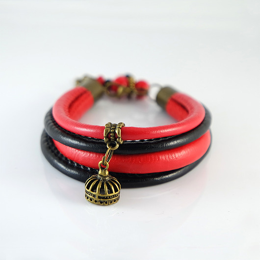 bransoletki skórzane Bransoletka - Korona - czarna, czerwona