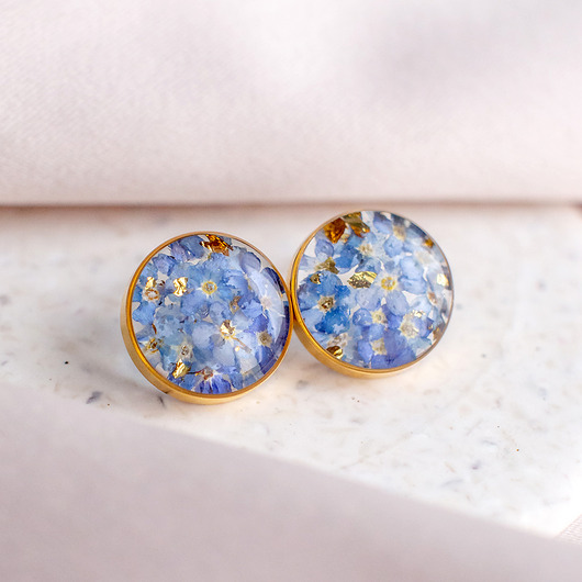 kolczyki z żywicy Kolczyki sztyfty z niezapominajkami