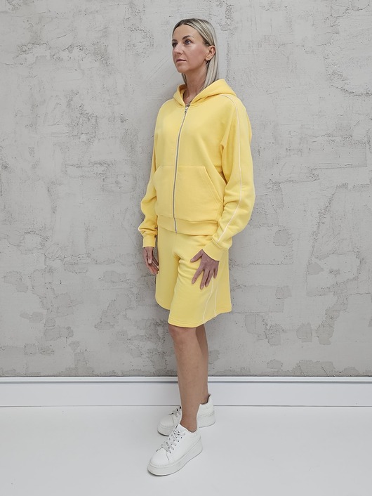 komplety damskie Dita komplet bluza na zamek i spodenki z lamówkamii Butter Yellow