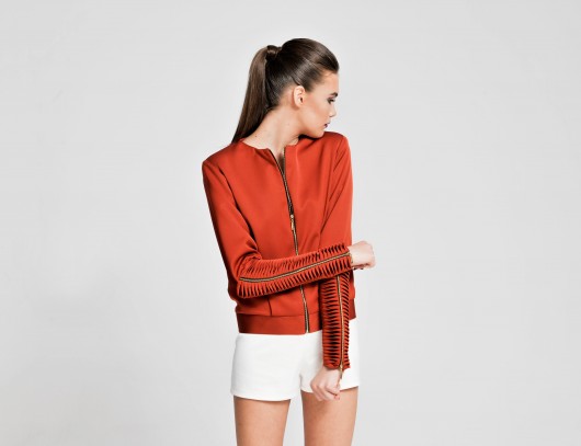 bluza bez kaptura damska bluza z zakładkami