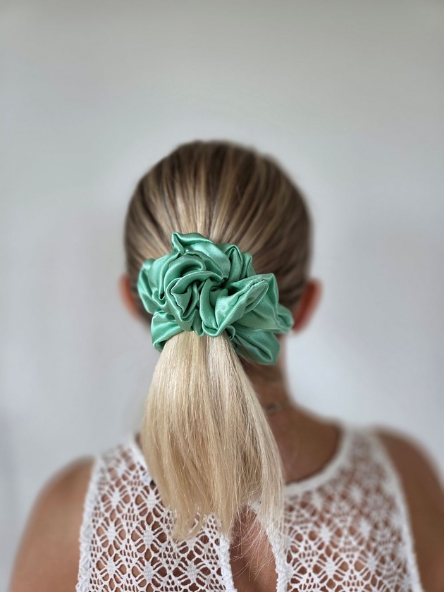 gumki do włosów Gumka jedwabna, scrunchie, frotka queen of emeralds MAXI