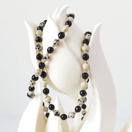 korale Naszyjnik z kamieni naturalnych: jaspis dalmatyński "dalmatyńczyk"