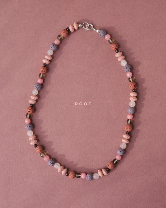 chokery ROOT Naszyjnik RHEI z kamieni naturalnych lawa kwarc różowy Chocker