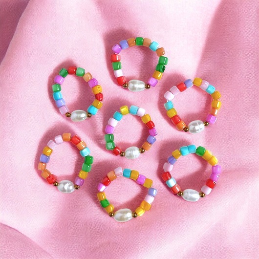 pierścionki elastyczne Pierścionek : summer collection : kolorowa muszla i perła