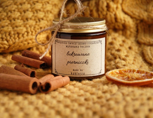 świeczniki i świece LUKROWANE PIERNICZKI - świeca 120ml