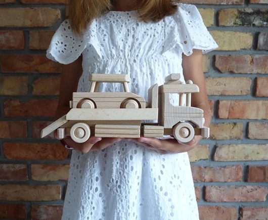 Drewniana ciężarówka laweta drewniane auto nkcraftstudio