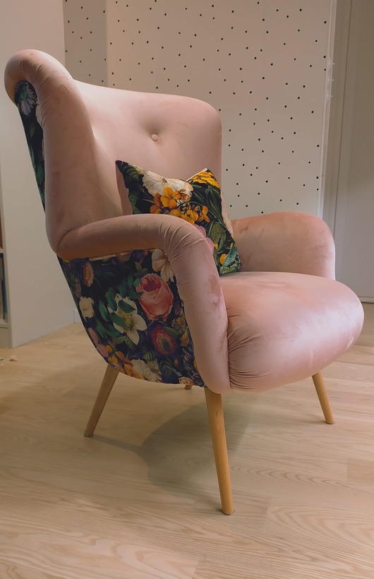 fotele Fotel Uszak Scandi w kwiaty