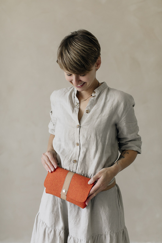 saszetka nerka Marmollada - torebka filcowa nerka SZAFRAN + b