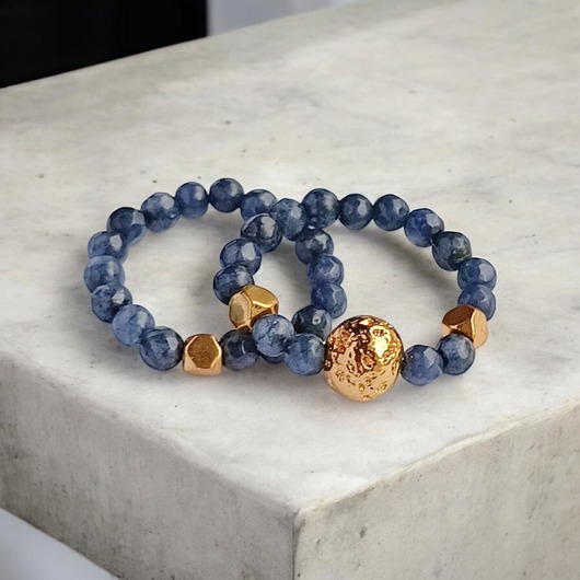 pierścionki elastyczne Zestaw pierścionków : jadeit szafirowy, złota lawa