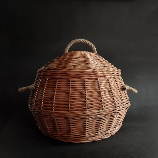 kosze do przechowywania Wiklinowy kosz z  pokrywką