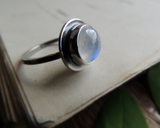 Kamień księżycowy (MOONSTONE) by MARIAELA. MARIAELA