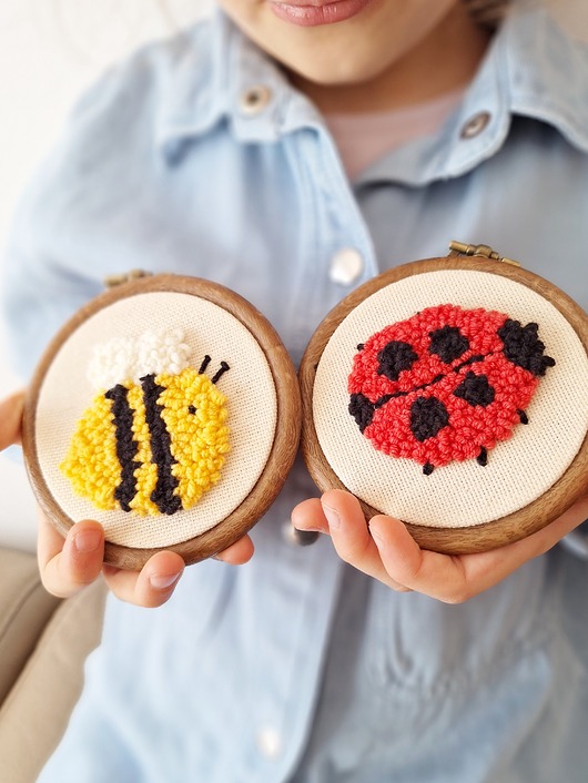 obrazy i plakaty do pokoju dziecięcego Pszczoła i biedronka