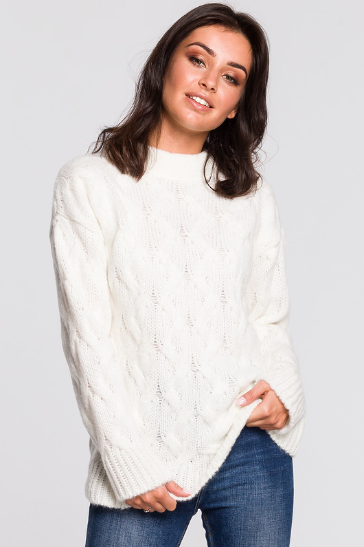 Sweter ze splotem typu warkocz - ecru(BK-038) Be