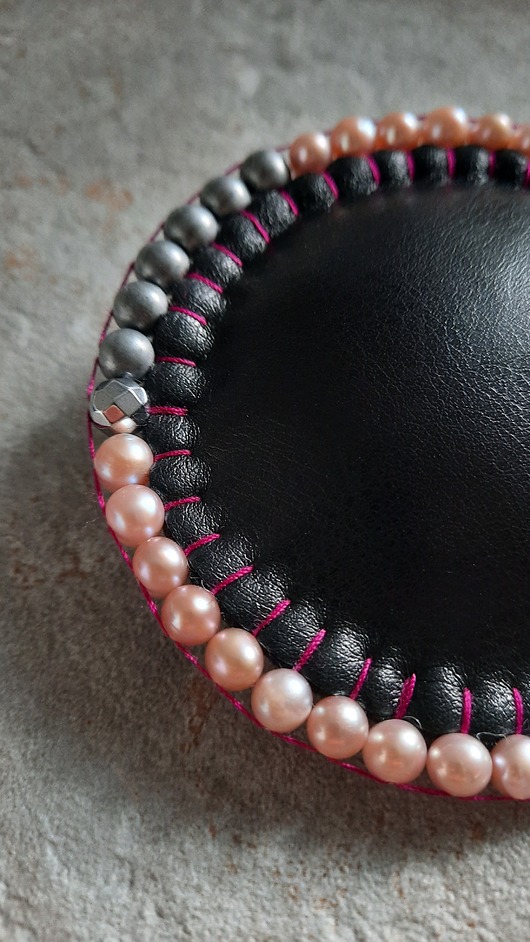 broszki Duża awangardowa broszka, czarna broszka, artystyczna