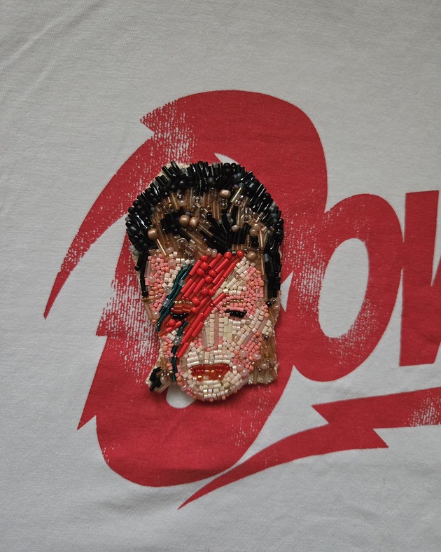 broszki Broszka ręcznie wyszywana Bowie II