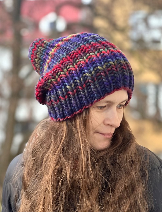 czapki damskie Czapka z merynosa 100% mix z niebieskim kobaltem