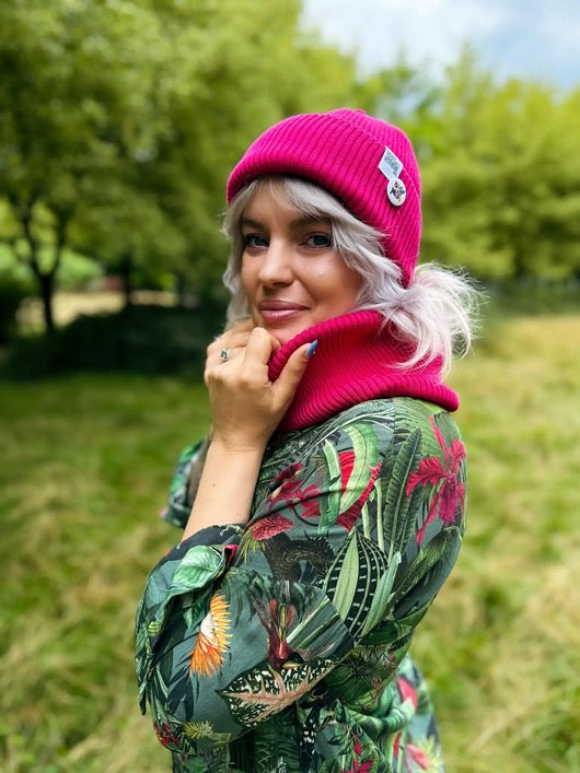 czapki damskie Czapka beanie z bawełny logo kolorowe Malina