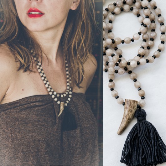 HIMALAYA MALA /// naszyjnik z jadeitu z rogiem NOMAD ACCESSORIES