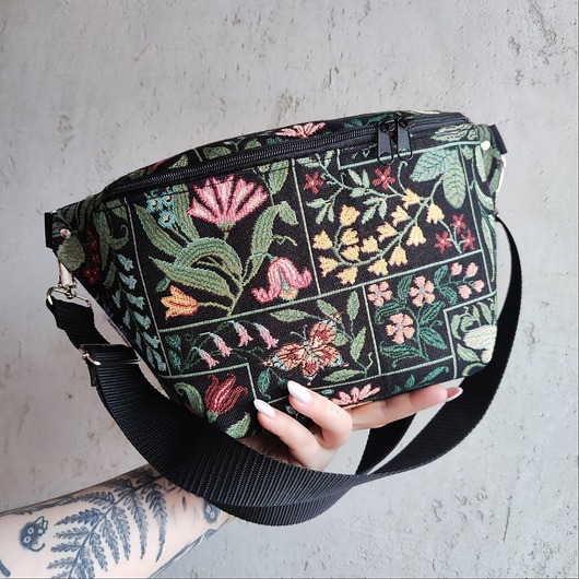 saszetka nerka Nerka gigant kwiaty żakard