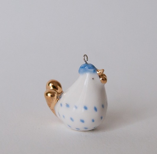Kurka, Porcelanowy wisiorek Pangzi Ceramics