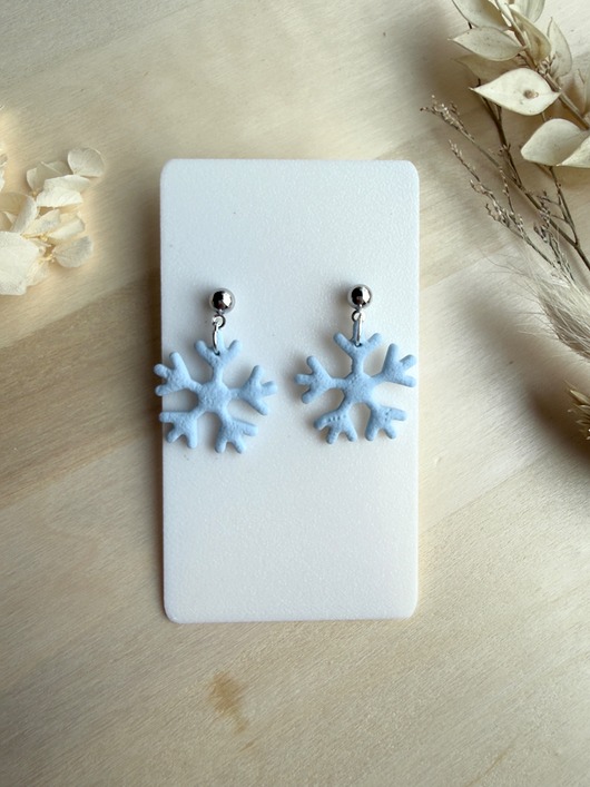 kolczyki z masy plastycznej Kolczyki Śnieżynki błękitne - LIMITED